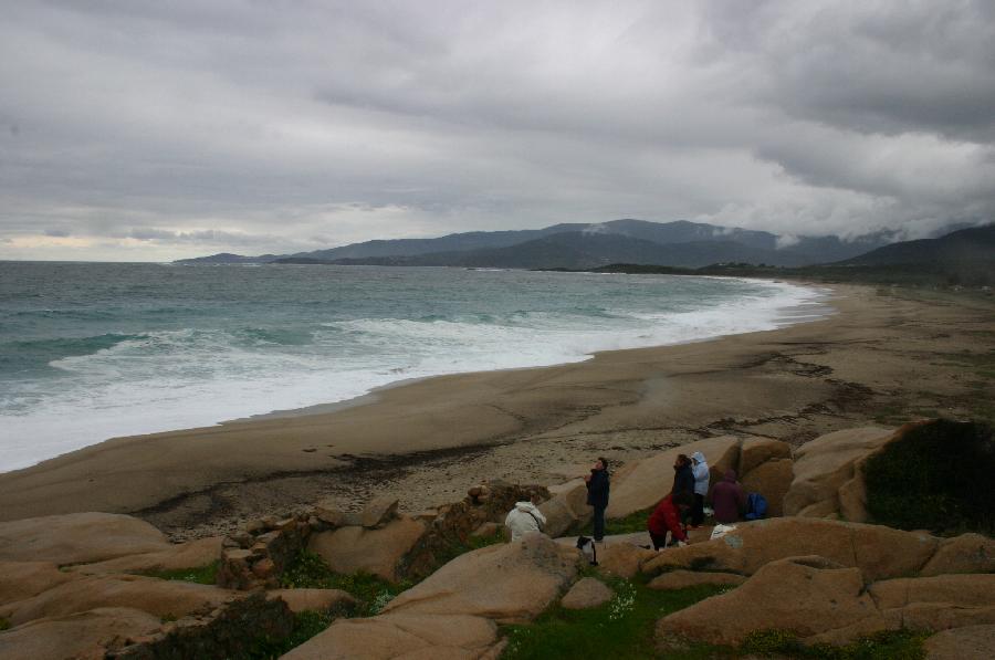Dimanche 17 avril : pique-nique sur la plage, entre Ajaccio et Ota.